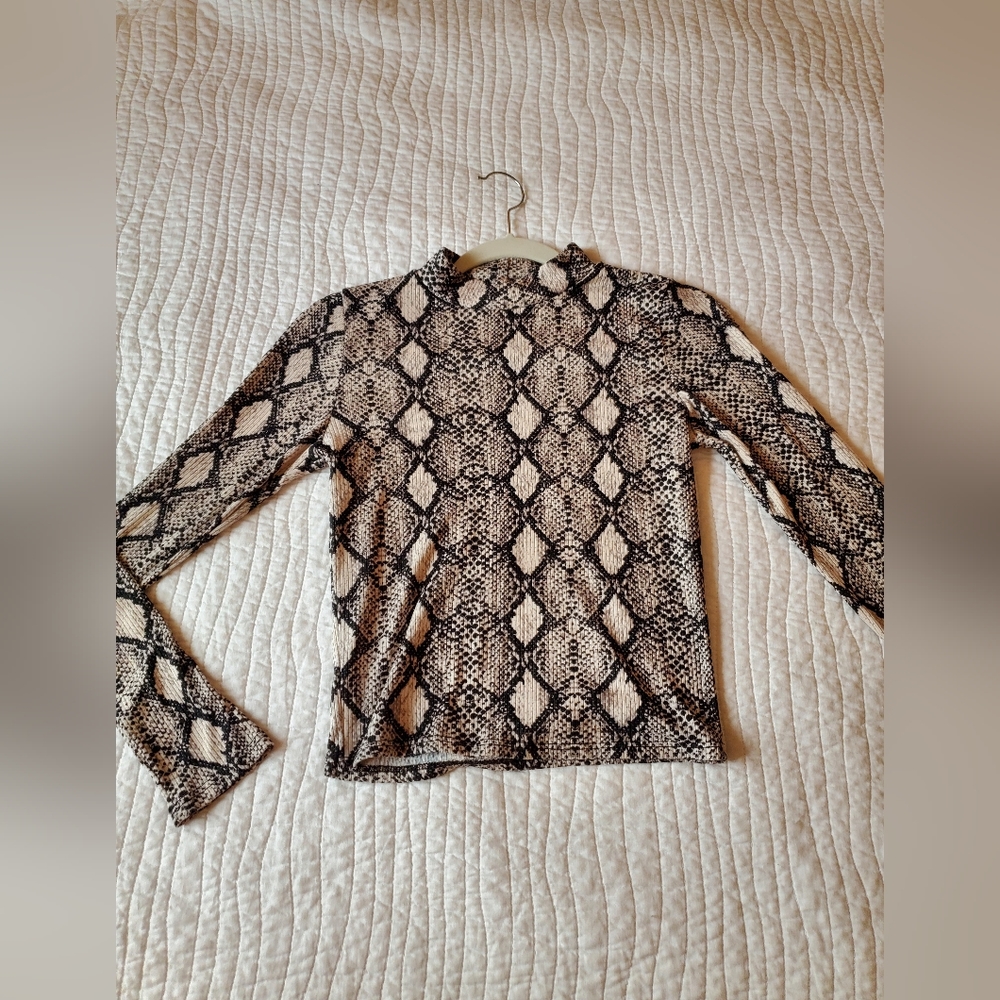 Caution to the wind mock neck shirt